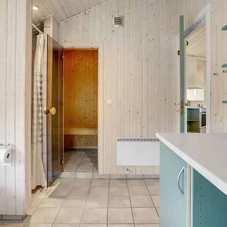別荘 Amazing Home In Otterup With Sauna オテルプ