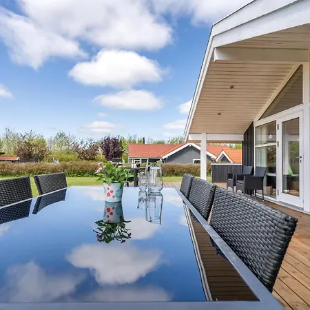 別荘 Amazing Home In Otterup With Sauna オテルプ