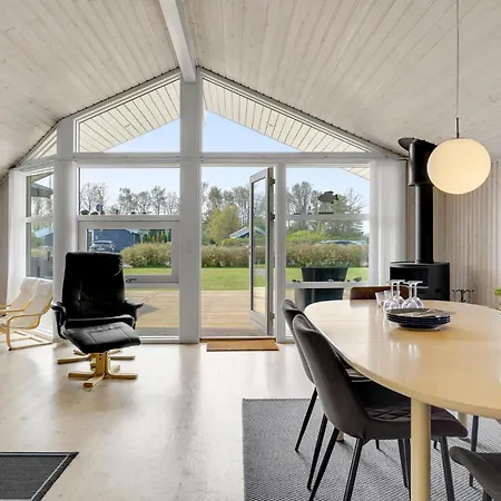 Amazing Home In Otterup With Sauna * オテルプ